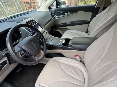 Used 2019 Lincoln Nautilus Reserve w/ Cargo Utility Package image 13