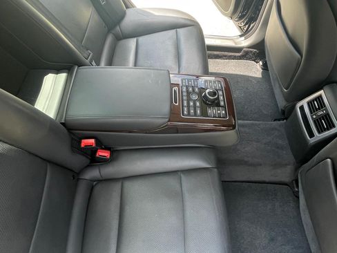 Used 2016 Hyundai Equus Ultimate RWD image 25
