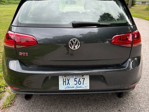 Used 2017 Volkswagen GTI S FWD image 6