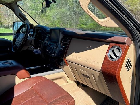 Used 2013 Ford F250 King Ranch image 5