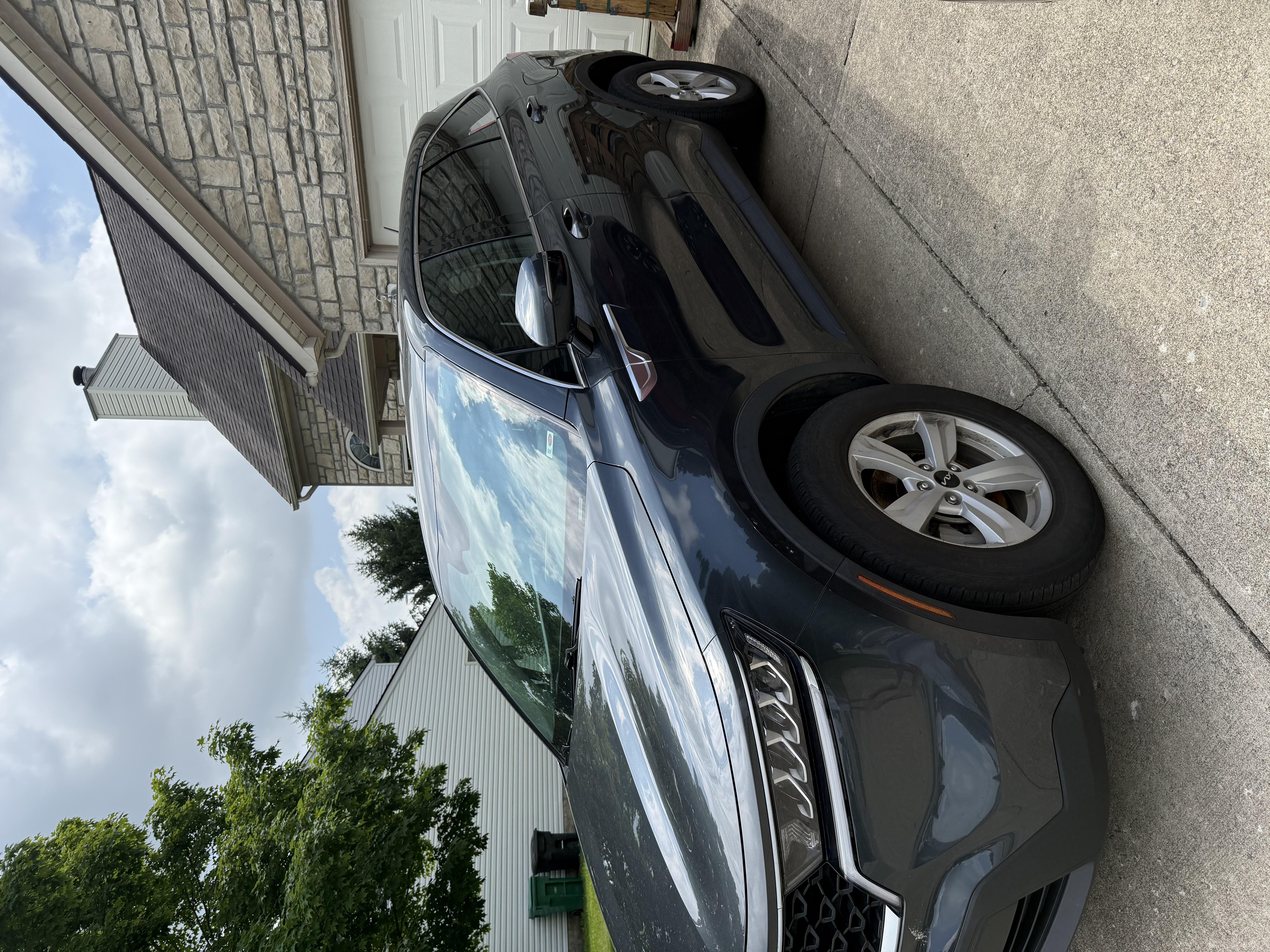 Used 2022 Kia Sorento LX AWD/4WD image 5
