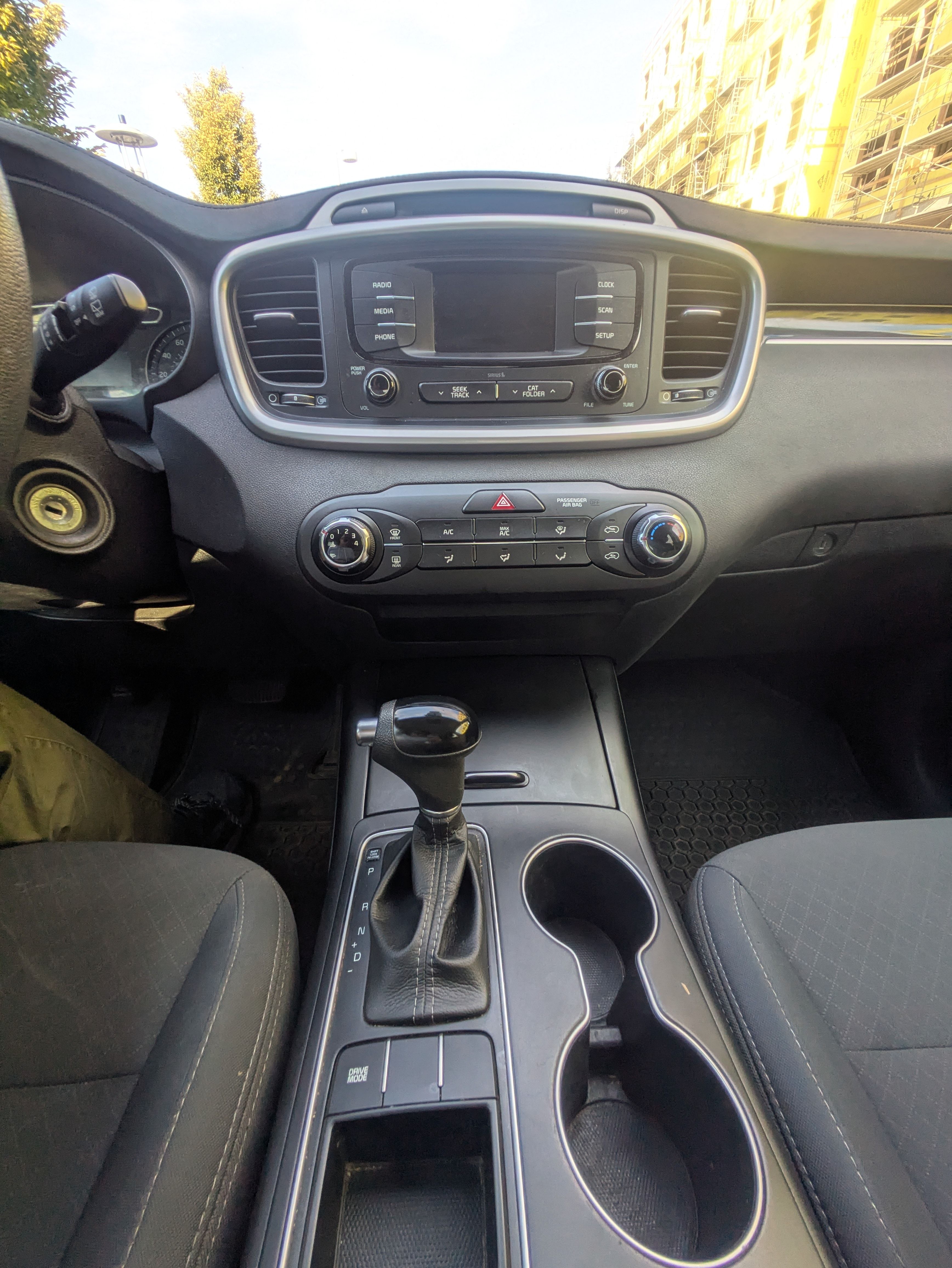 Used 2016 Kia Sorento FWD image 9