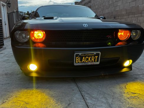 Used 2010 Dodge Challenger R/T RWD image 9