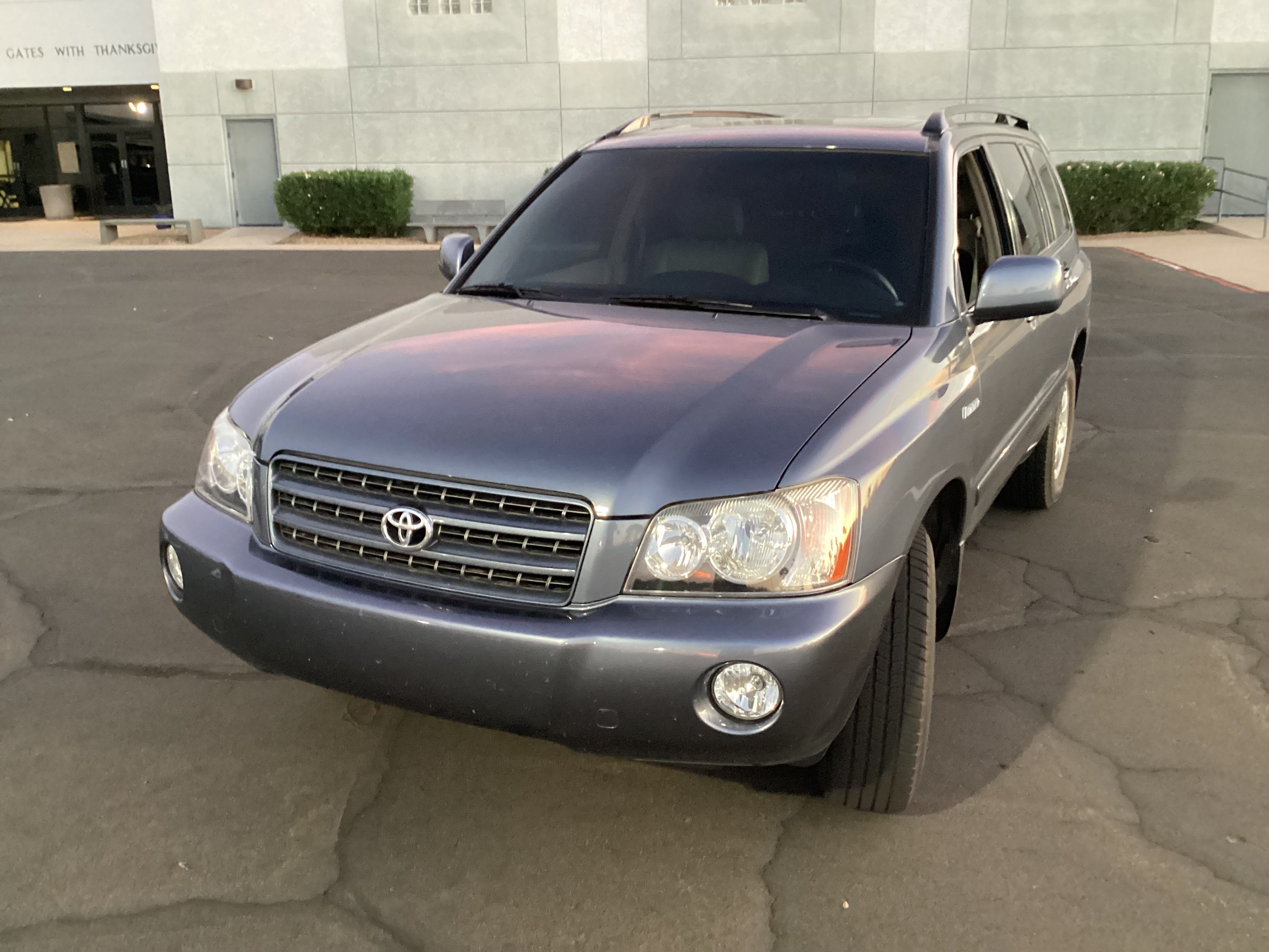 Used 2002 Toyota Highlander Limited FWD image 2