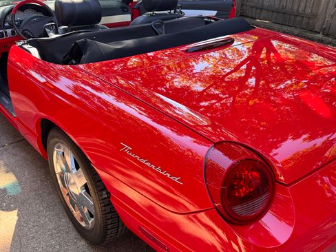 Used 2002 Ford Thunderbird image 5