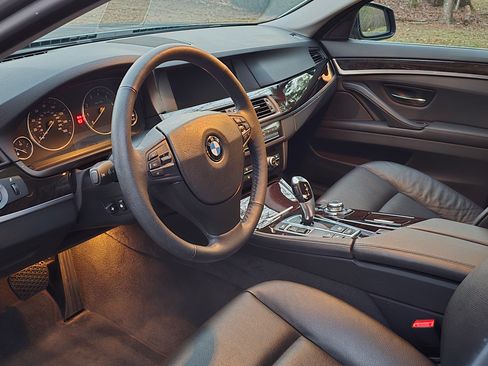 Used 2012 BMW 535i xDrive Sedan image 17