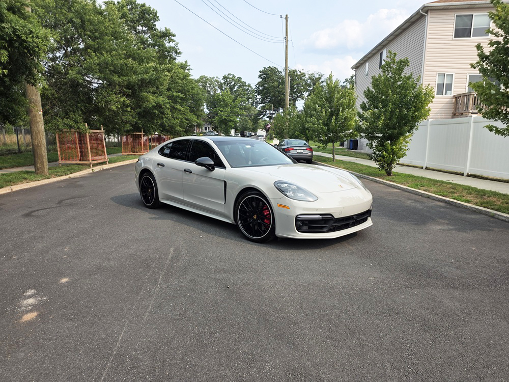 Used 2018 Porsche Panamera Turbo AWD/4WD image 2