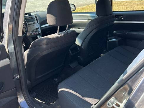 Used 2012 Subaru Legacy 3.6R Premium image 9