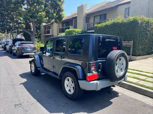 Used 2007 Jeep Wrangler Unlimited Sahara RWD image 6