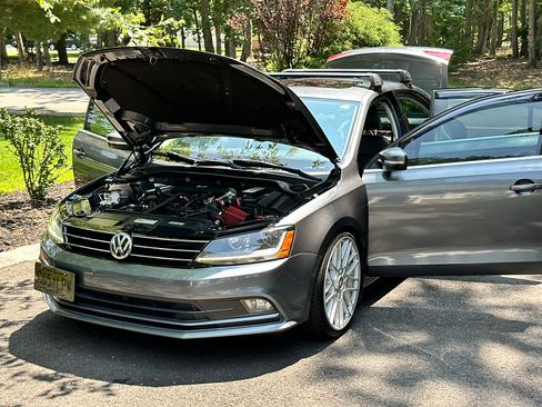 Used 2017 Volkswagen Jetta SEL FWD image 8