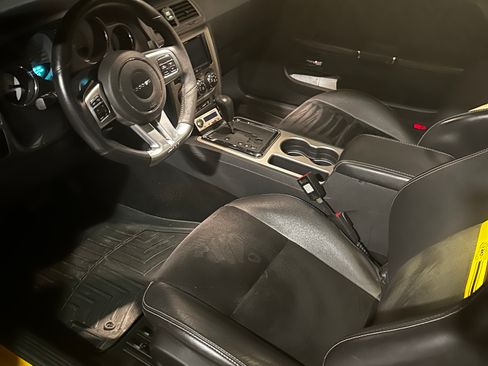 Used 2012 Dodge Challenger SRT8 w/ Premium Sound Group RWD image 29