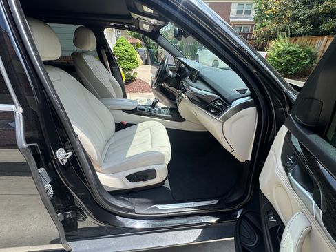 Used 2018 BMW X5 sDrive35i RWD image 11