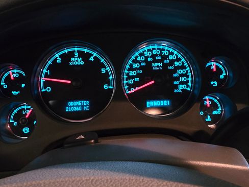 Used 2008 Chevrolet Tahoe LTZ w/ LTZ Preferred Equipment Group image 10