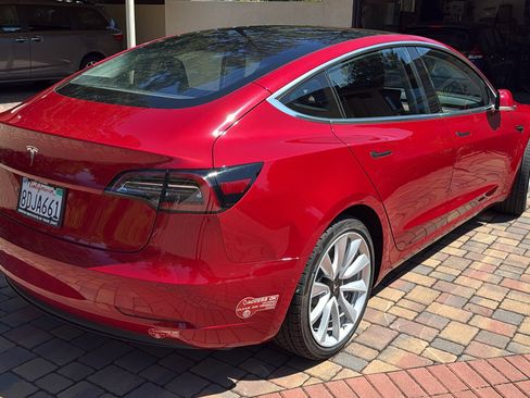 Used 2018 Tesla Model 3 Long Range RWD image 5