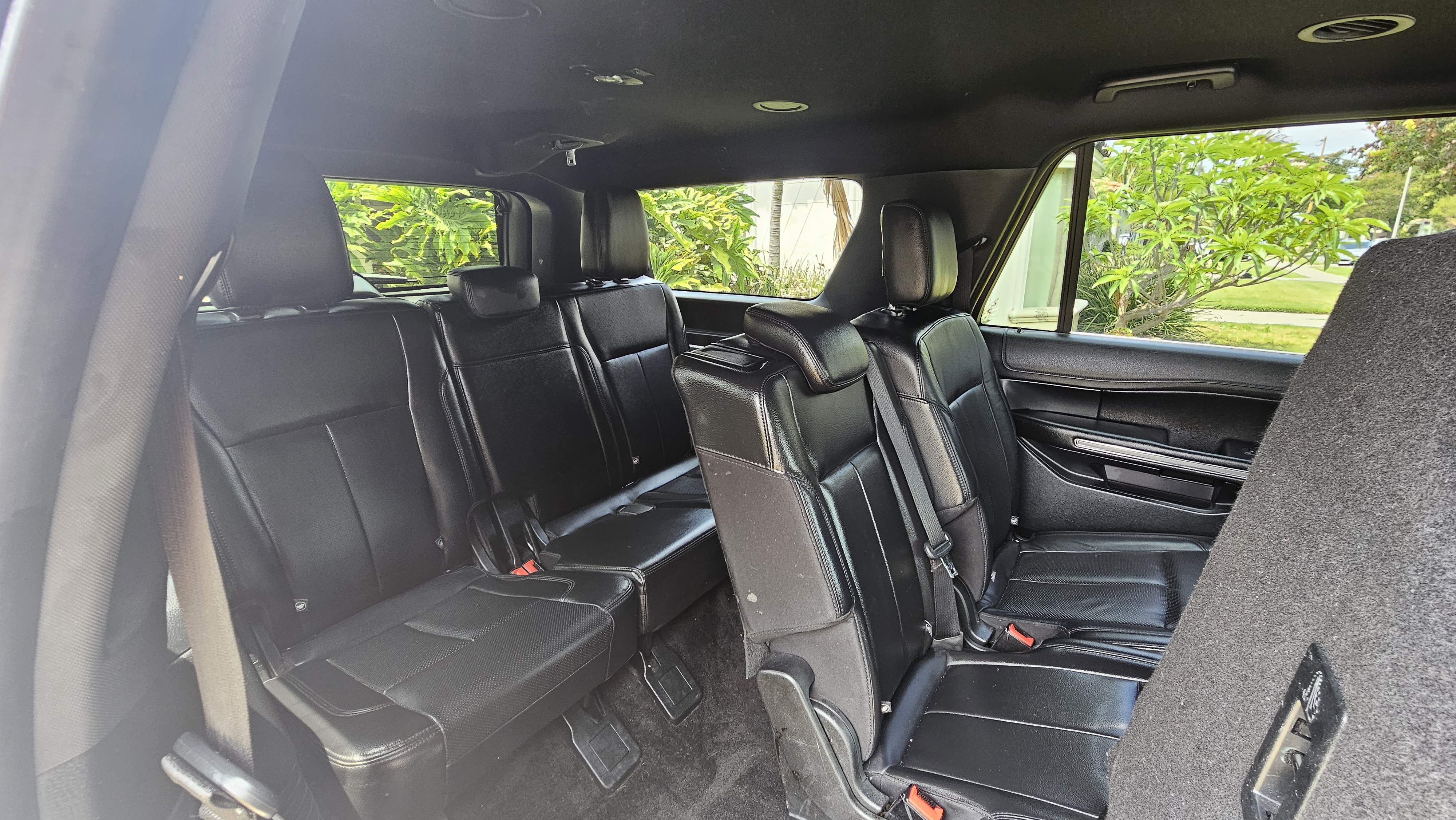 Used 2018 Ford Expedition Max XLT w/ Equipment Group 202A RWD image 19