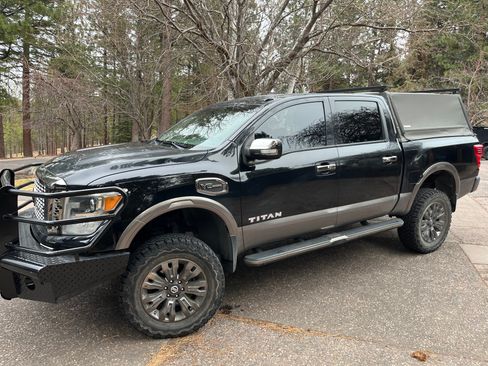 Used 2017 Nissan Titan Platinum Reserve image 2