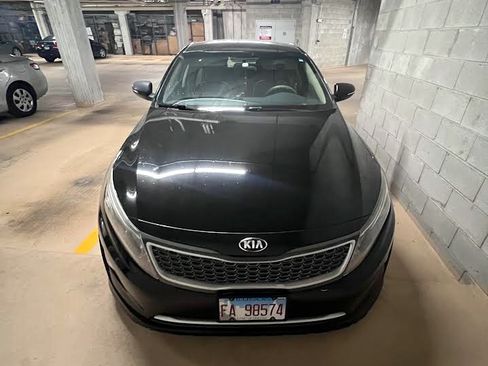 Used 2015 Kia Optima LX image 1
