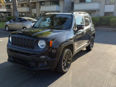 Used 2016 Jeep Renegade Latitude AWD/4WD image 1