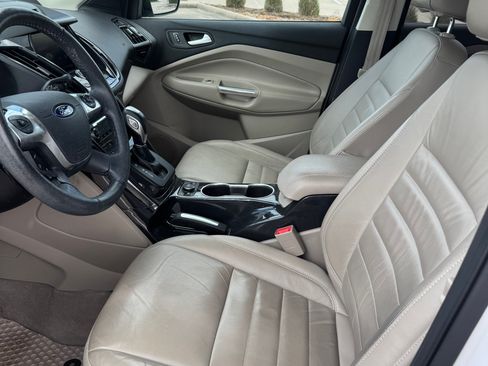 Used 2015 Ford Escape Titanium FWD image 6
