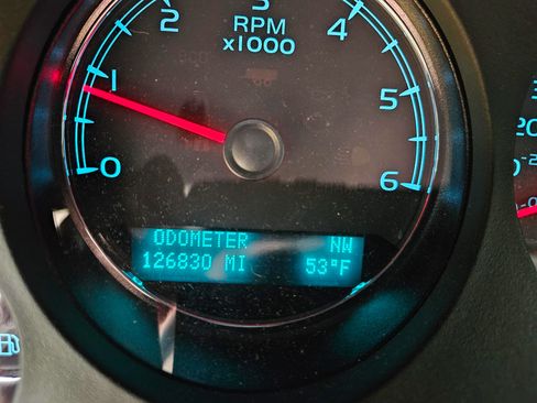 Used 2011 Chevrolet Tahoe LTZ AWD/4WD image 13