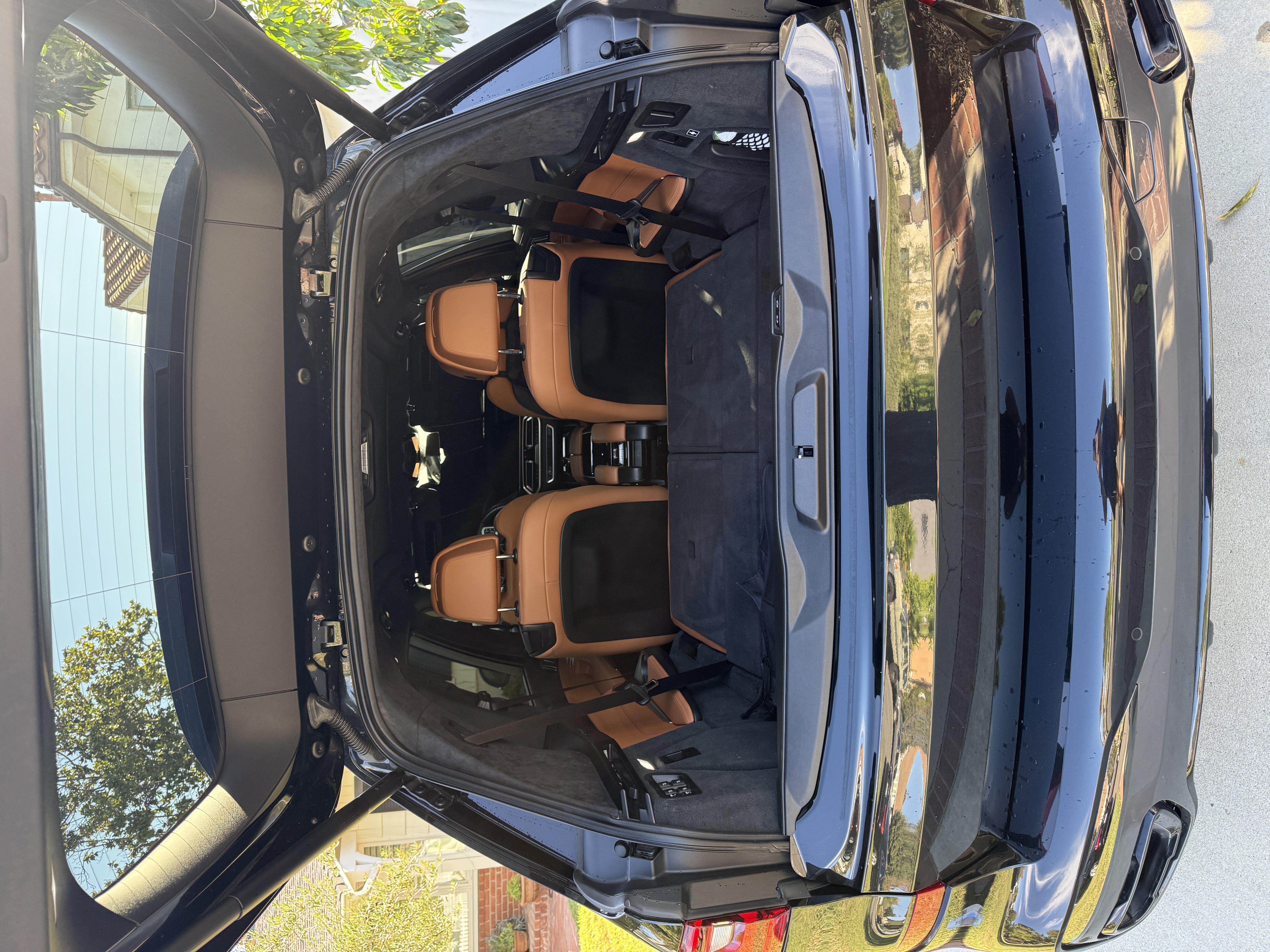 Used 2021 BMW X7 xDrive40i w/ M Sport Package AWD/4WD image 16
