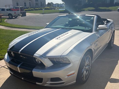 Used 2014 Ford Mustang GT Premium w/ Brembo Brake Package image 8