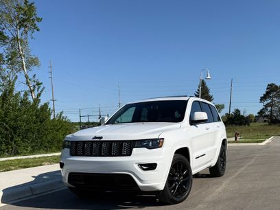 Used 2018 Jeep Grand Cherokee Altitude