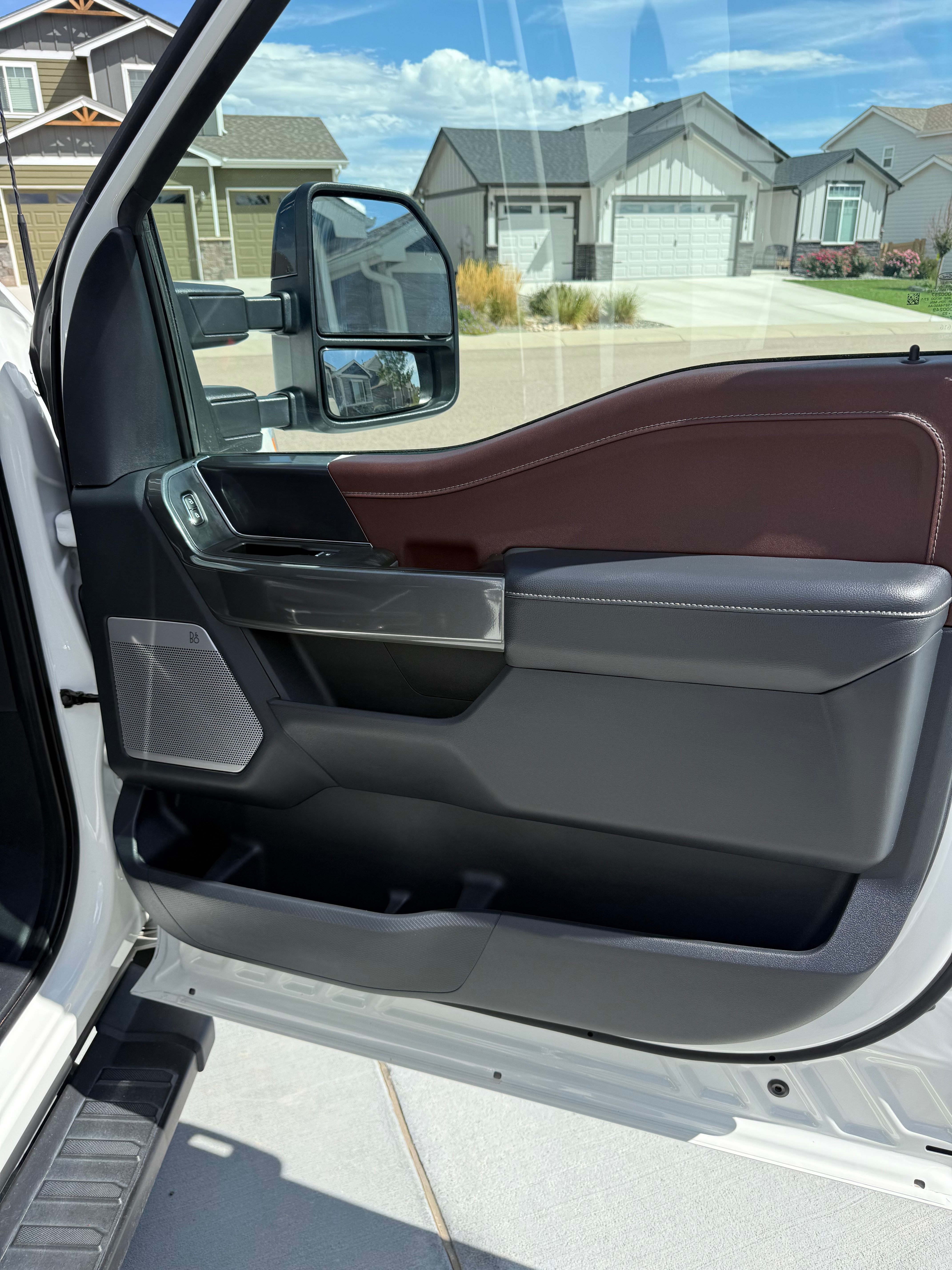 Used 2023 Ford F150 Lariat w/ Max Trailer Tow Package AWD/4WD image 9