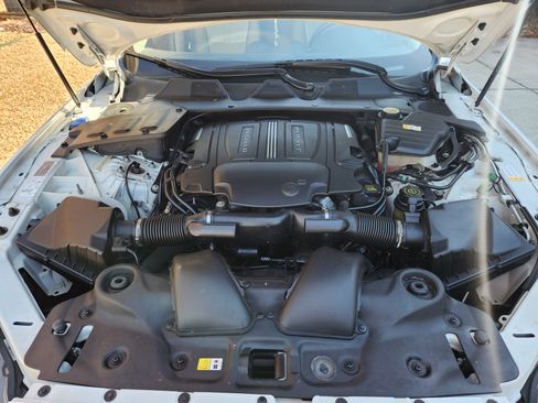 Used 2016 Jaguar XJ R-Sport image 5