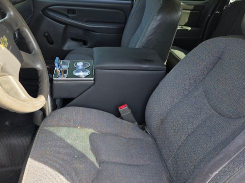 Used 2006 Chevrolet Silverado 3500 2WD Extended Cab image 8