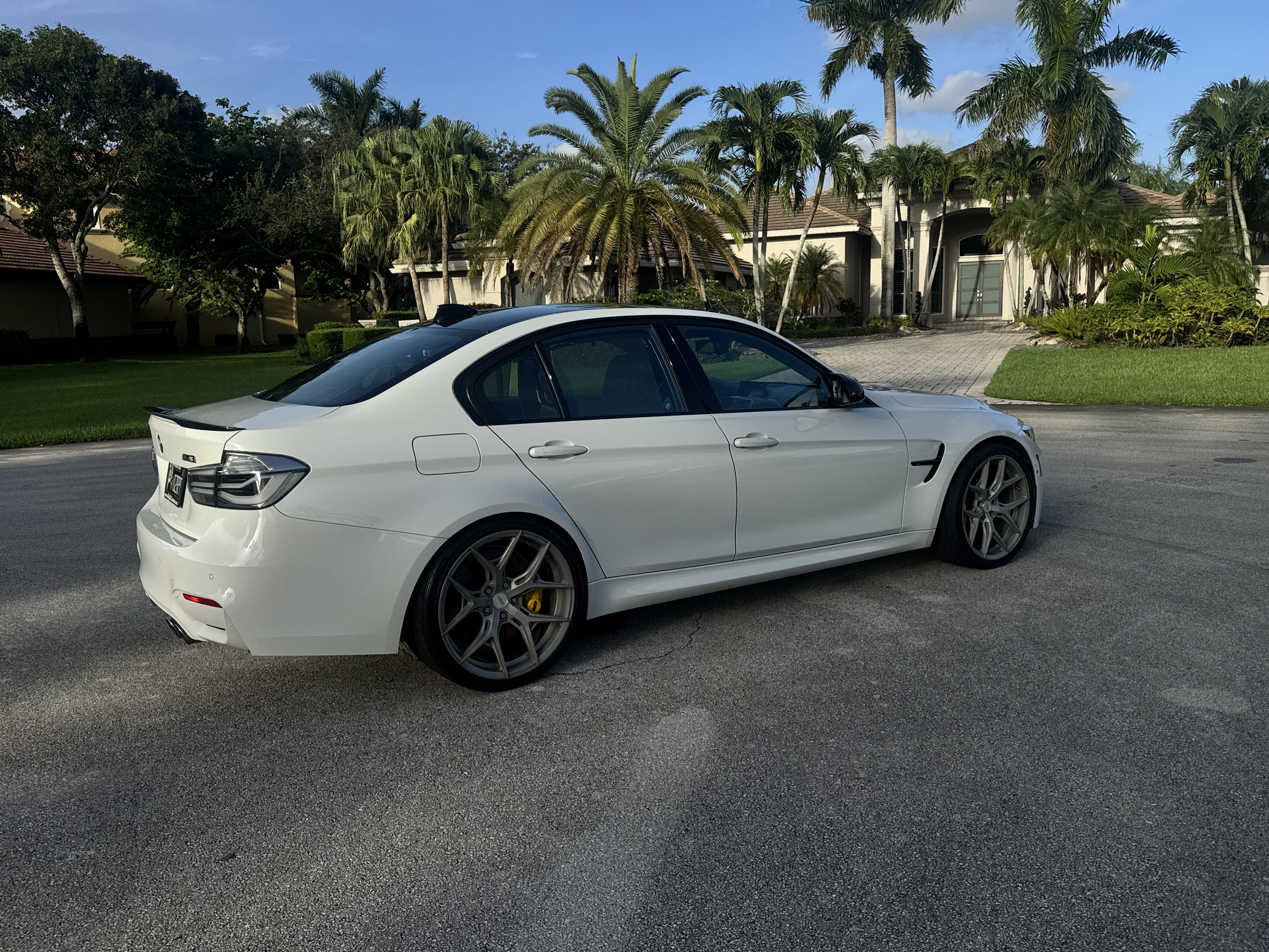Used 2018 BMW M3 w/ Executive Package RWD image 5