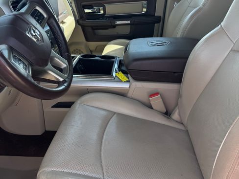 Used 2015 RAM 2500 Laramie AWD/4WD image 11