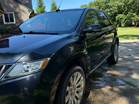 Used 2014 Lincoln MKX AWD w/ Equipment Group 102A image 4