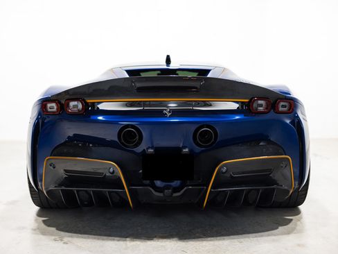 Used 2023 Ferrari SF90 Stradale image 5