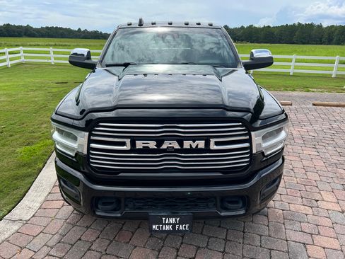 Used 2019 RAM 3500 Laramie image 2