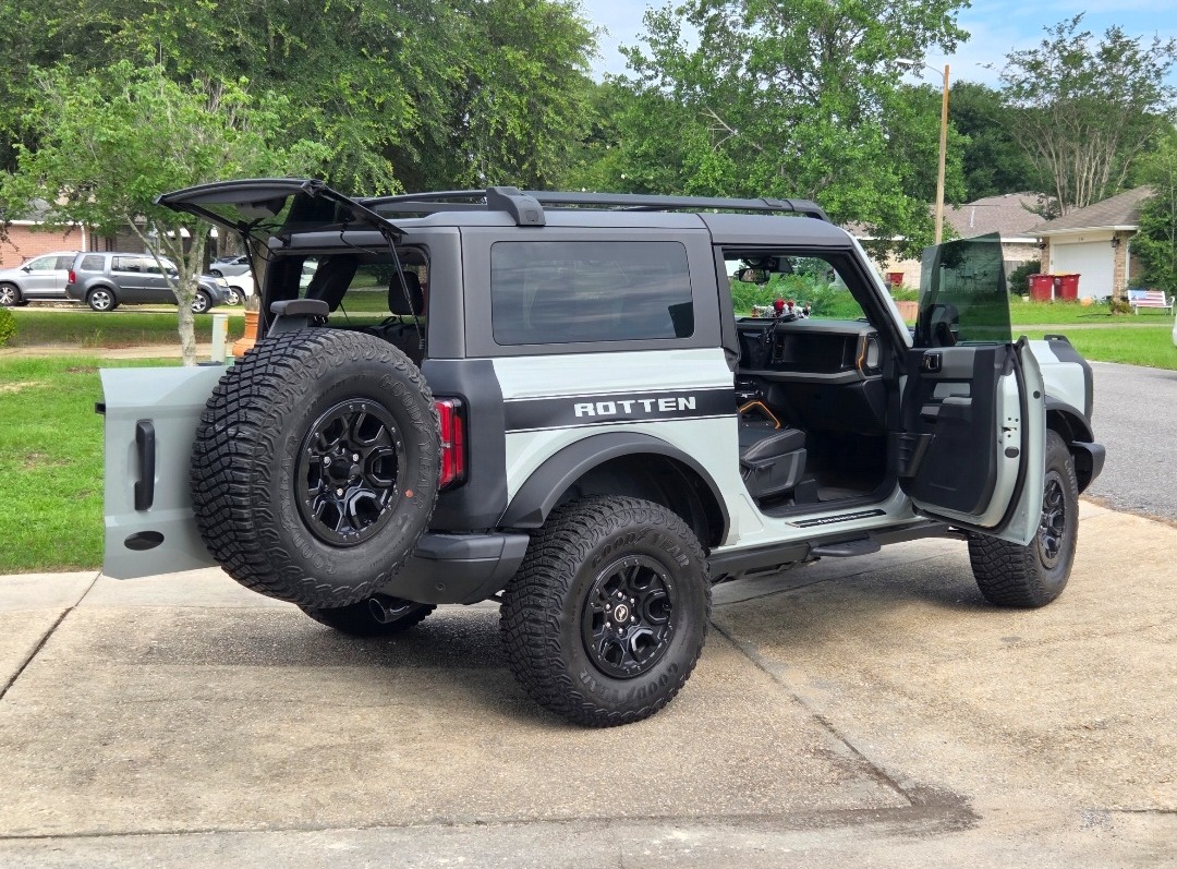 Used 2022 Ford Bronco Badlands AWD/4WD image 5