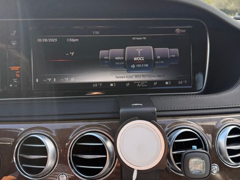 Used 2015 Mercedes-Benz S 550 S 550 4MATIC Sedan 4D image 17