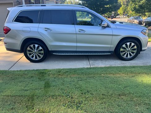Used 2019 Mercedes-Benz GLS 450 4MATIC image 5