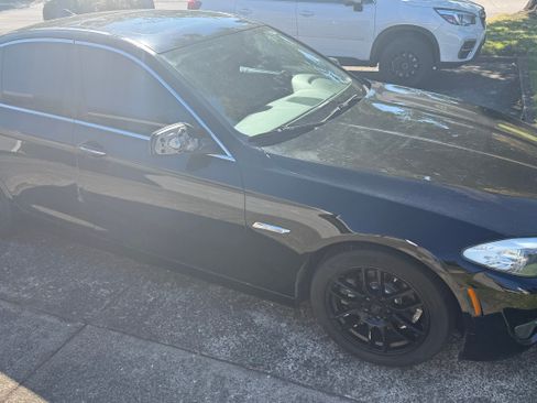 Used 2013 BMW 528i Sedan image 9