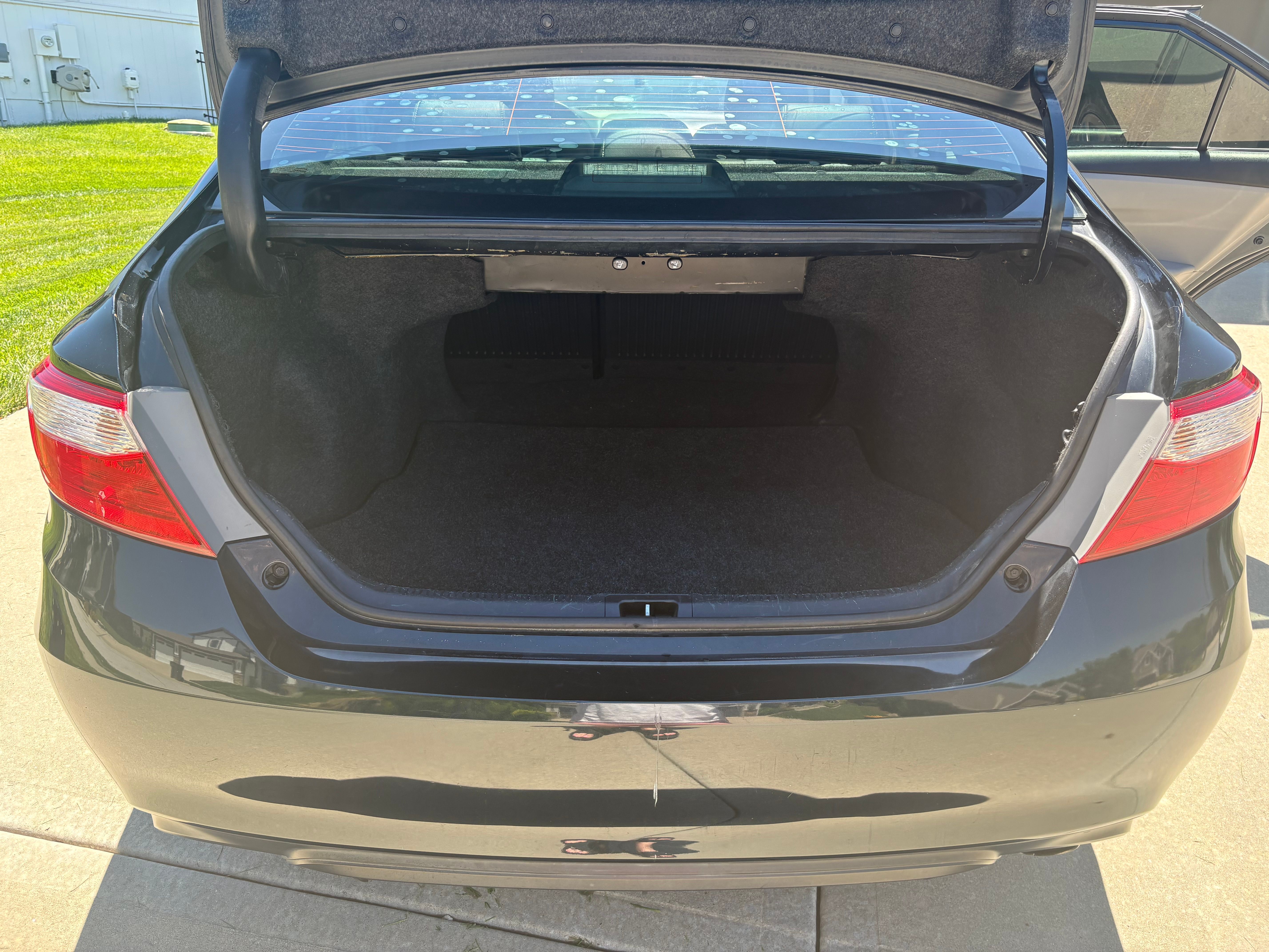 Used 2016 Toyota Camry SE FWD image 5