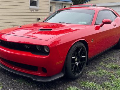 Used 2016 Dodge Challenger R/T Scat Pack w/ Leather Interior Group
