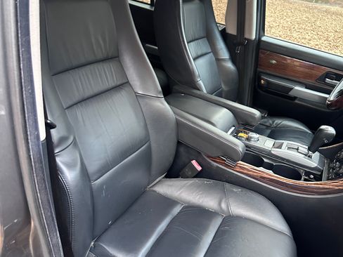 Used 2009 Land Rover Range Rover Sport HSE image 8