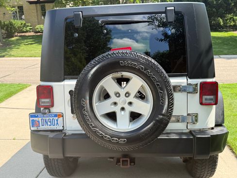 Used 2008 Jeep Wrangler Unlimited X AWD/4WD image 4