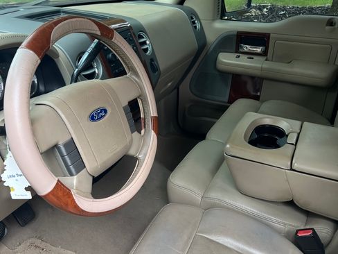 Used 2006 Ford F150 XLT image 6