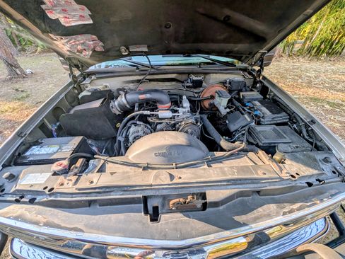 Used 1999 Chevrolet Tahoe 4WD 2-Door w/ Preferred Equipment Group image 15