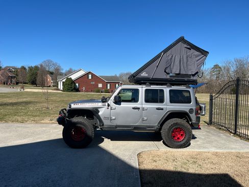 Used 2021 Jeep Wrangler Unlimited Rubicon image 8