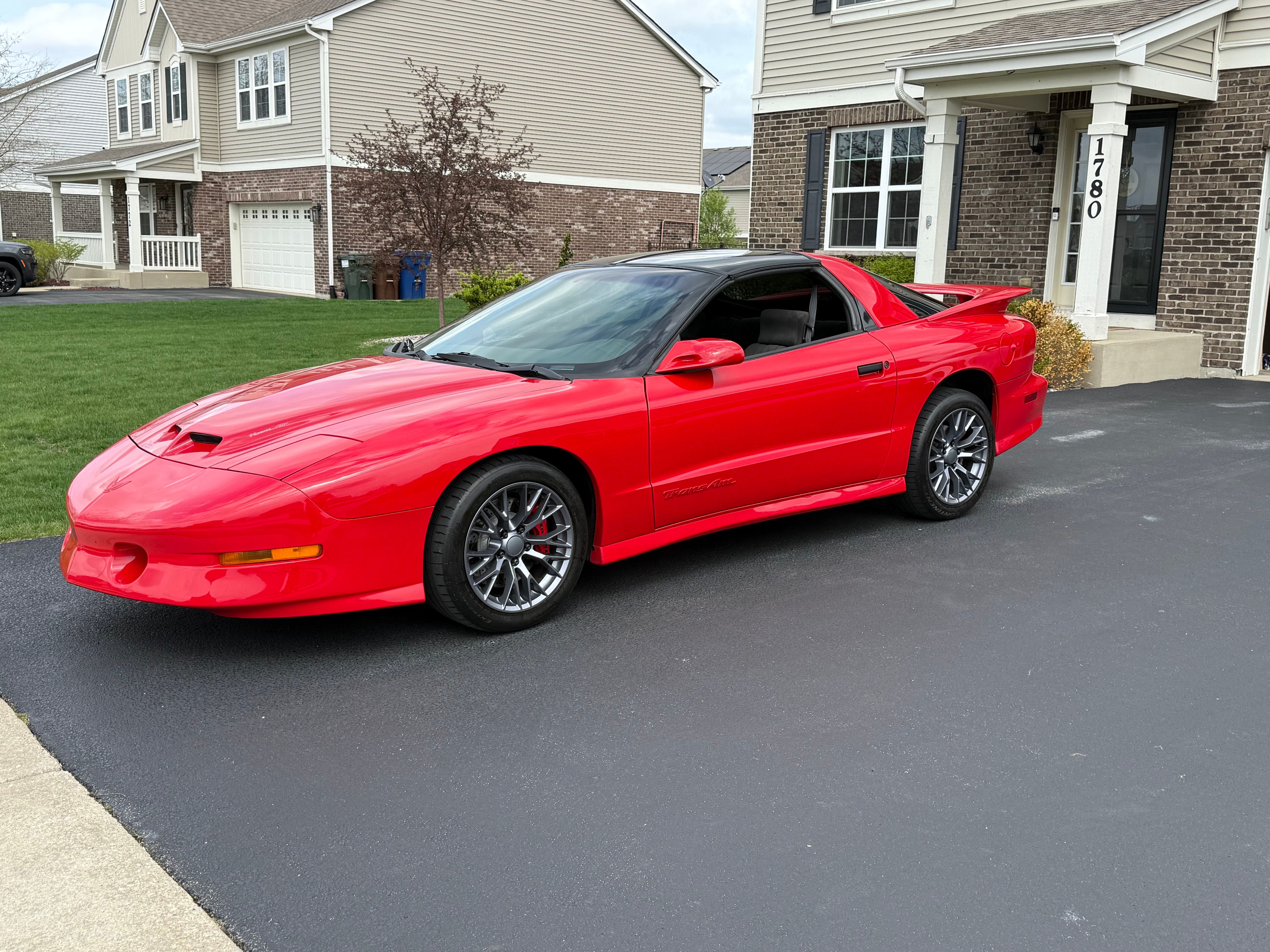 Used 1996 Pontiac Firebird Trans Am RWD image 8