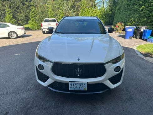 Used 2022 Maserati Levante Modena AWD/4WD image 4