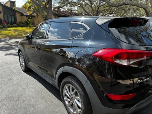 Used 2018 Hyundai Tucson SE image 5