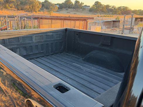 Used 2015 Chevrolet Silverado 1500 W/T RWD image 9